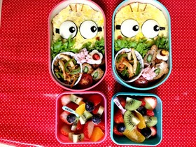 キャラ弁 ミニオンオムライス