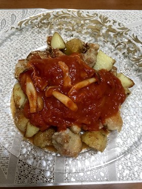 粉チーズがアクセントのポテトチキンソテー