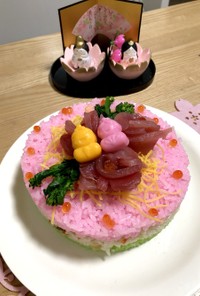 ひな祭り ピンクのバラの寿司ケーキ