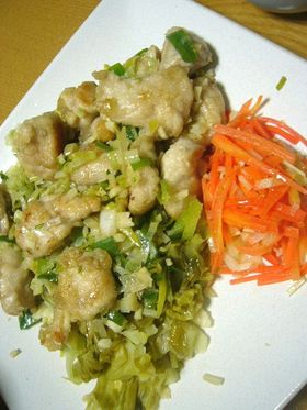 鶏ムネ肉の葱塩風味