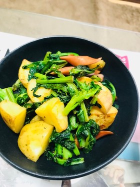 菜の花・新じゃが・ウインナーの醤油炒め♬