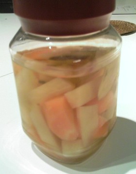 サラダをおいしく食べるお酢で簡単ピクルス