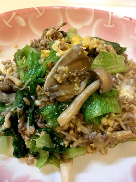 簡単!ひき肉とレタスときの子の炒め物