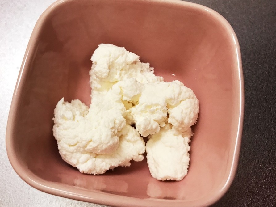 離乳食中期❁手作りカッテージチーズの画像