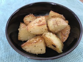 レンジde新じゃがのコンガリチーズ焼き*