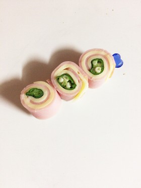 レンジで簡単*おくらのハムチーズ巻き