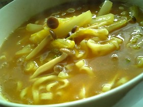 艶うどんと白菜であんかけカレーうどん