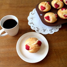 クリームチーズのいちごマフィン♡