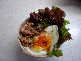 コチジャンドレッシングの簡単丼!