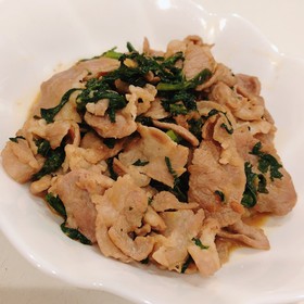 春菊と豚肉の生姜おかか炒め