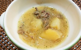 残りものの肉じゃが 具だくさんスープ