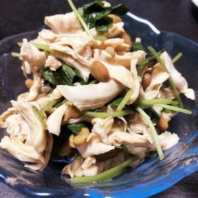 ささみと納豆と三つ葉の和え物
