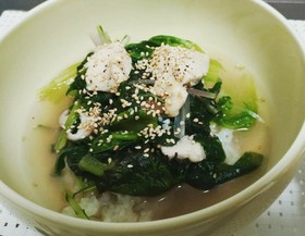 水菜とサニーレタスの塩こうじスープ
