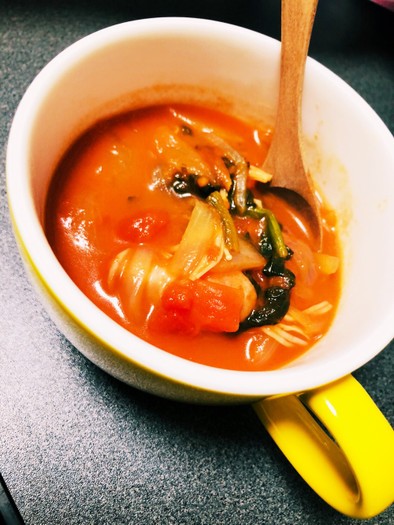 残り物野菜で！トマトのスープの写真