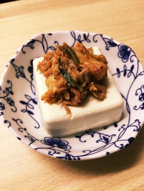 簡単混ぜるだけ☆ツナとキムチの冷奴