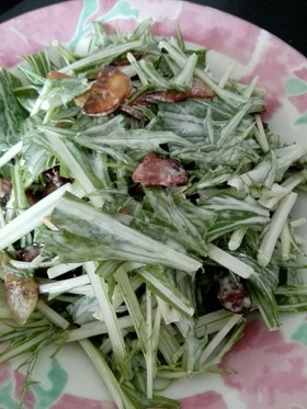 水菜のベーコンにんにくサラダ