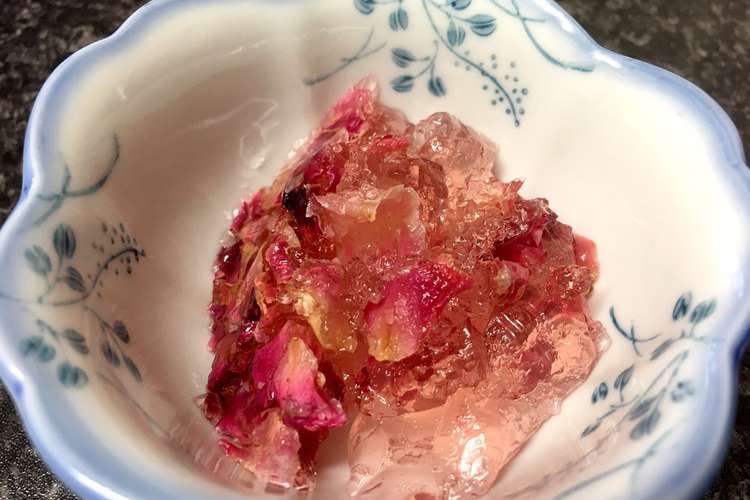 簡単 おもてなしに 薔薇の花びらゼリー レシピ 作り方 By まりぺんぎんuk クックパッド 簡単おいしいみんなのレシピが349万品