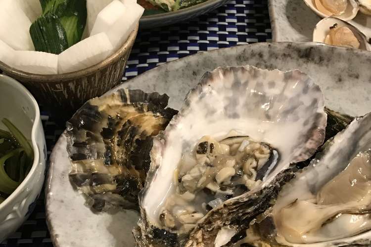 土日に7回の活力チャレンジ 生牡蠣の塩辛 レシピ 作り方 By 漆黒料理館 クックパッド 簡単おいしいみんなのレシピが378万品