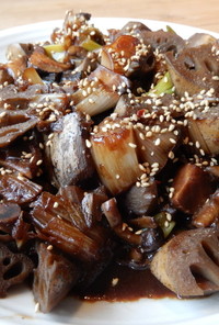 ピリ辛味　レンコンたっぷり玄米黒酢醤油煮