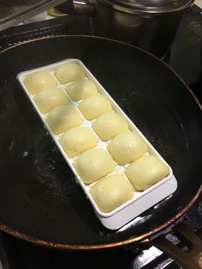 離乳食 蒸しパン 製氷皿利用の写真