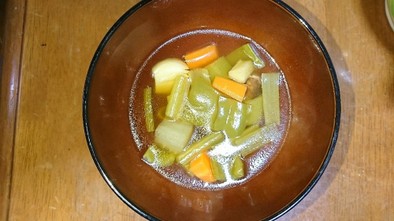中華によく合う♪ ニンニク野菜スープ!の写真