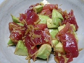 まぐろとアボカドのなめたけ和え