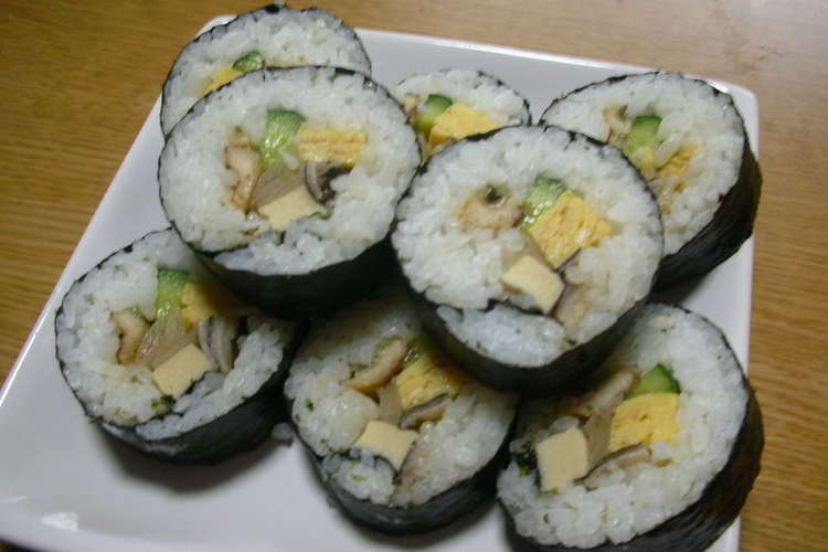 関西風おばあちゃんの巻き寿司 恵方巻 レシピ 作り方 By あでぃでぃ クックパッド