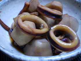 定番 イカと里芋の煮物