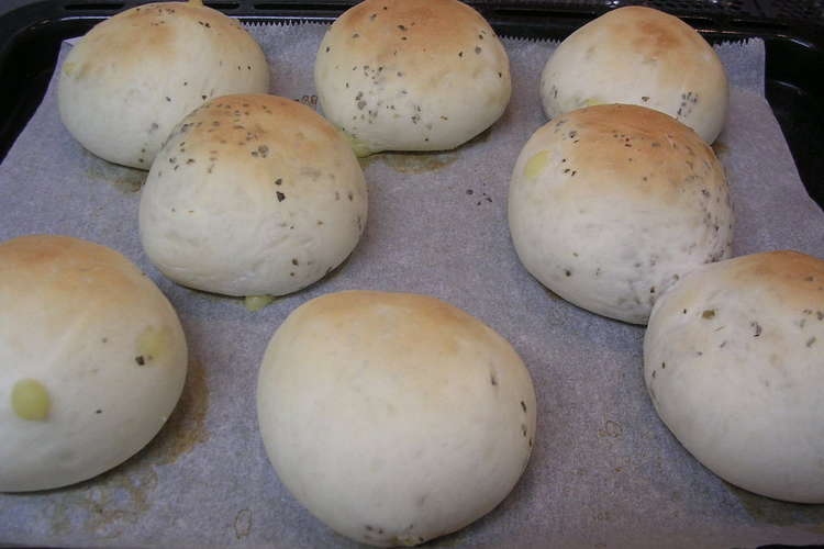 バジルチーズパン レシピ 作り方 By ライムグリーンポトス クックパッド 簡単おいしいみんなのレシピが373万品