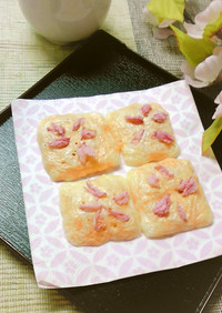 桜のチーズ煎餅