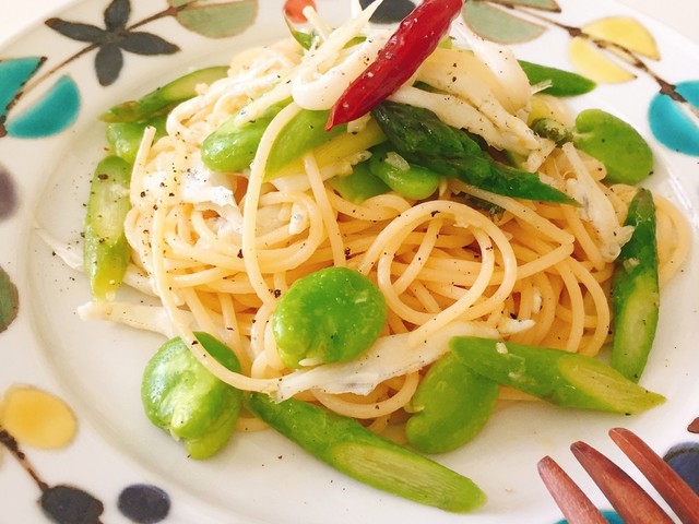 春野菜と白魚のシンプルペペロンチーノ レシピ 作り方 By うめきなあんず クックパッド 簡単おいしいみんなのレシピが356万品