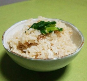 連子鯛を丸ごと、炊飯器で鯛めし