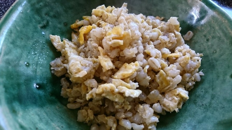 餅麦キヌア♥️卵炒飯・モチモチ食感が美味の画像