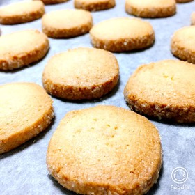 バニラ風味のアイスボックスクッキー