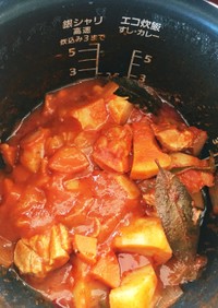 炊飯器て簡単トマトチキン煮込み(野菜も)