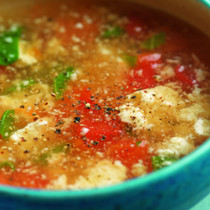 豆腐とトマトのスープ
