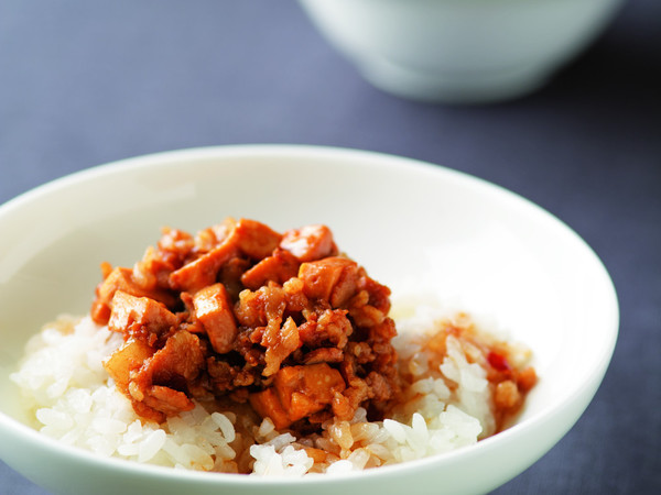 豆腐入り魯肉飯