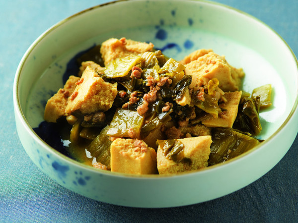 高菜漬けと高野豆腐の煮込み