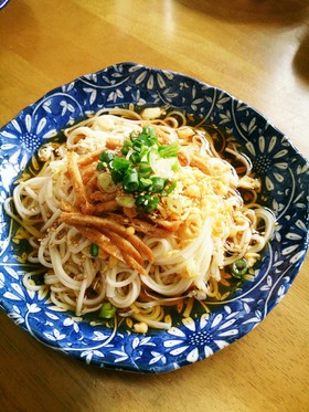 ひんやり簡単☆ぶっかけきつねうどん