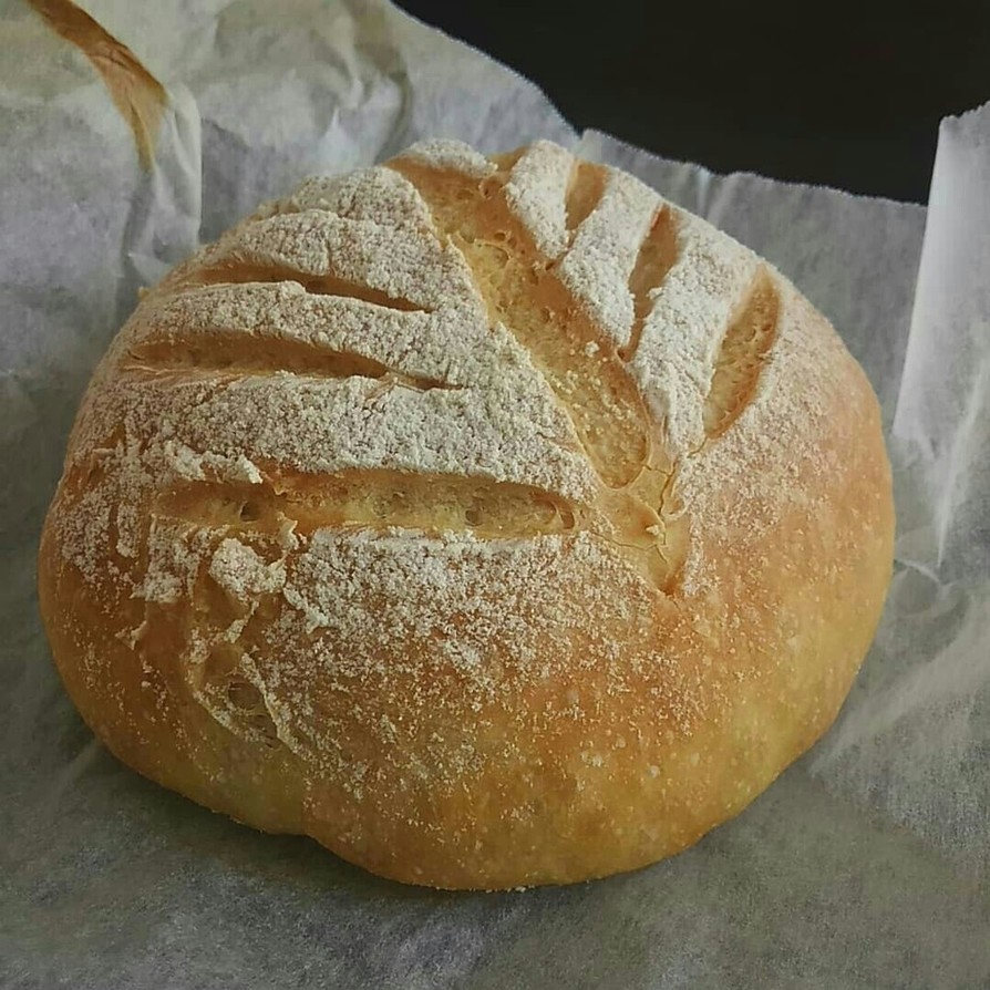 捏ねないシンプルなパン　ハード系の画像
