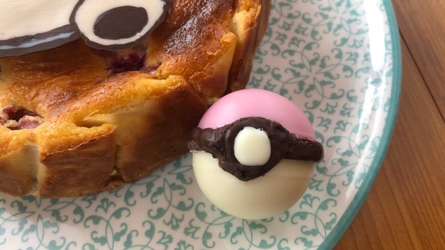誕生日にポケモン モンスターボールチョコ レシピ 作り方 By 実菜都 クックパッド 簡単おいしいみんなのレシピが350万品