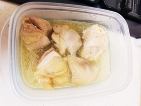 お肉しっとりレンジで蒸し鶏♩