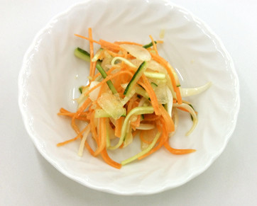 新タマネギと野菜のナムルの画像