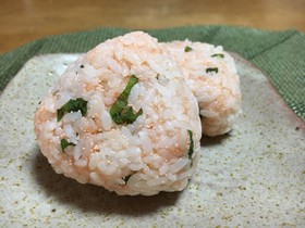 明太子(たらこ)バターと大葉のおにぎり♡