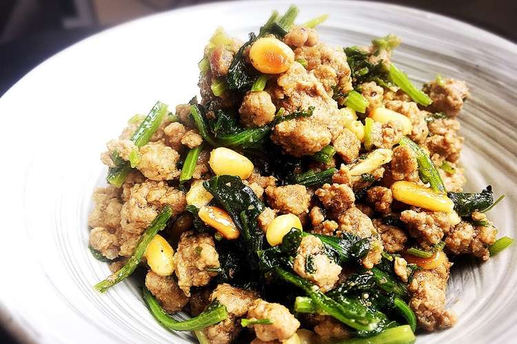 ラム挽肉とパクチーと松の実の炒め物 レシピ 作り方 By Foodbeauty クックパッド 簡単おいしいみんなのレシピが376万品