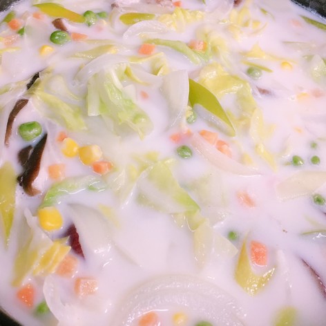 春野菜のミルクスープ！