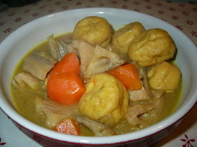 揚げレンコンとガンモのカレー煮