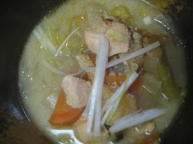 酒呑みが作った鮭の酒粕汁♪