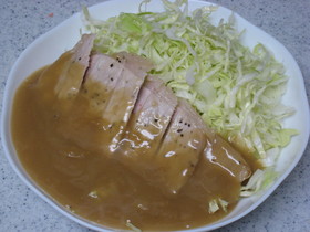 とろ~りバター&醤油ソースでポークソテー