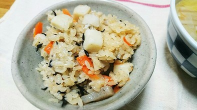 とろ～り☆里芋の炊込みご飯の写真